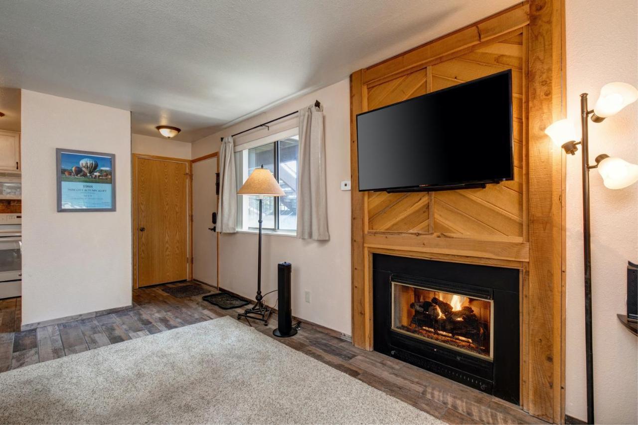 Red Pine Villa Park City Exterior foto